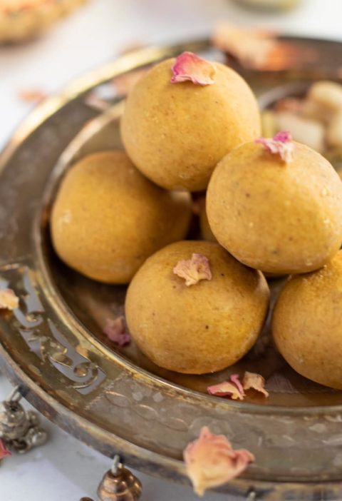 Besan Laddu Recipe
