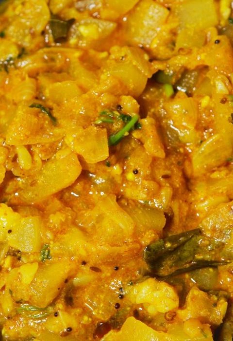 Sorakaya Moongdal Curry
