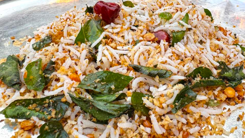 Coconut Rice (Thengai Sadam) Coconut Rice (Thengai Sadam)